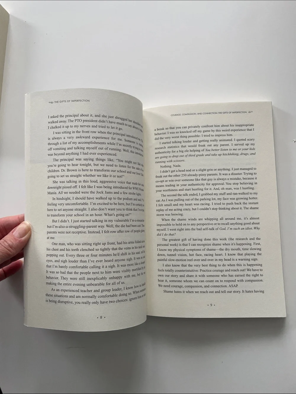 📚 3/25 The Gifts of Imperfection by Brené Brown | Paperback - Picture 4 of 6